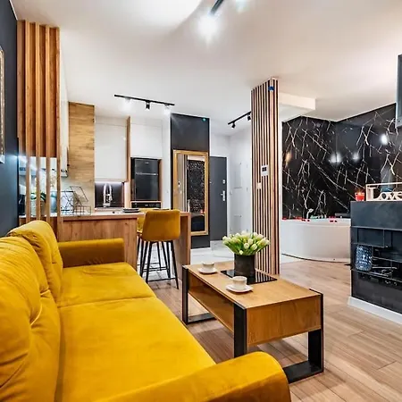 Apartment American Express Via Carpatia Rzeszow